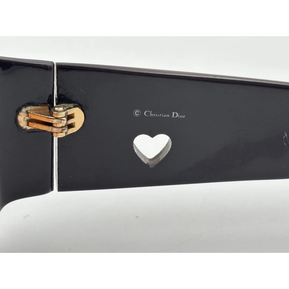 Y2K 迪奥心形太阳镜黑色渐变镜片“DIOR”划痕 — 第 4/4 张图片