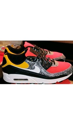 Size 8 - Nike Air Max 90 SE Floral W._worn once_ Excellent Condition.