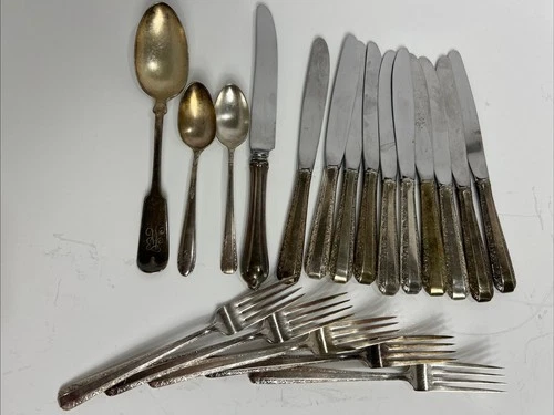 19 pcs Towle Sterling Silver  5 Forks, 3 Spoons, 11 Knives. 1036 g Total… Read
