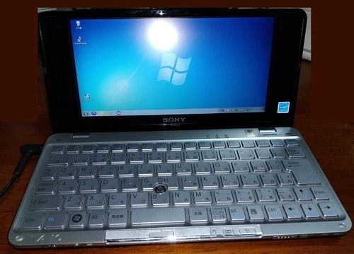 SONY VAIO typeP VGN P61S Intel Atom Z550 2.0GHz RAM 1GB SSD 32GB Linux