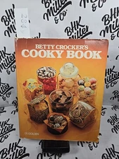Betty Crocker's COOKY Cookbook ~ 1977 Paperback