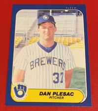 MLB DAN PLESAC Milwaukee Brewers 1986 Fleer Update ROOKIE Trading CARD U-90. rookie card picture