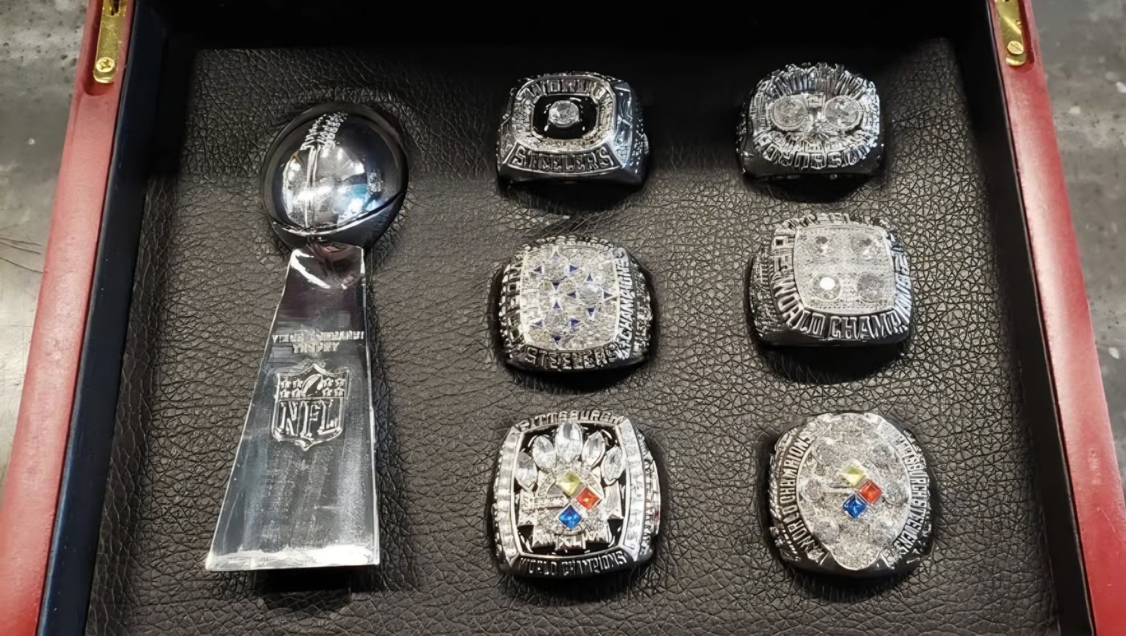 Pittsburgh steelers nfl championship memorabilia set w box