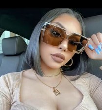 Oversized Square Vintage Golden Sunglasses - NEW