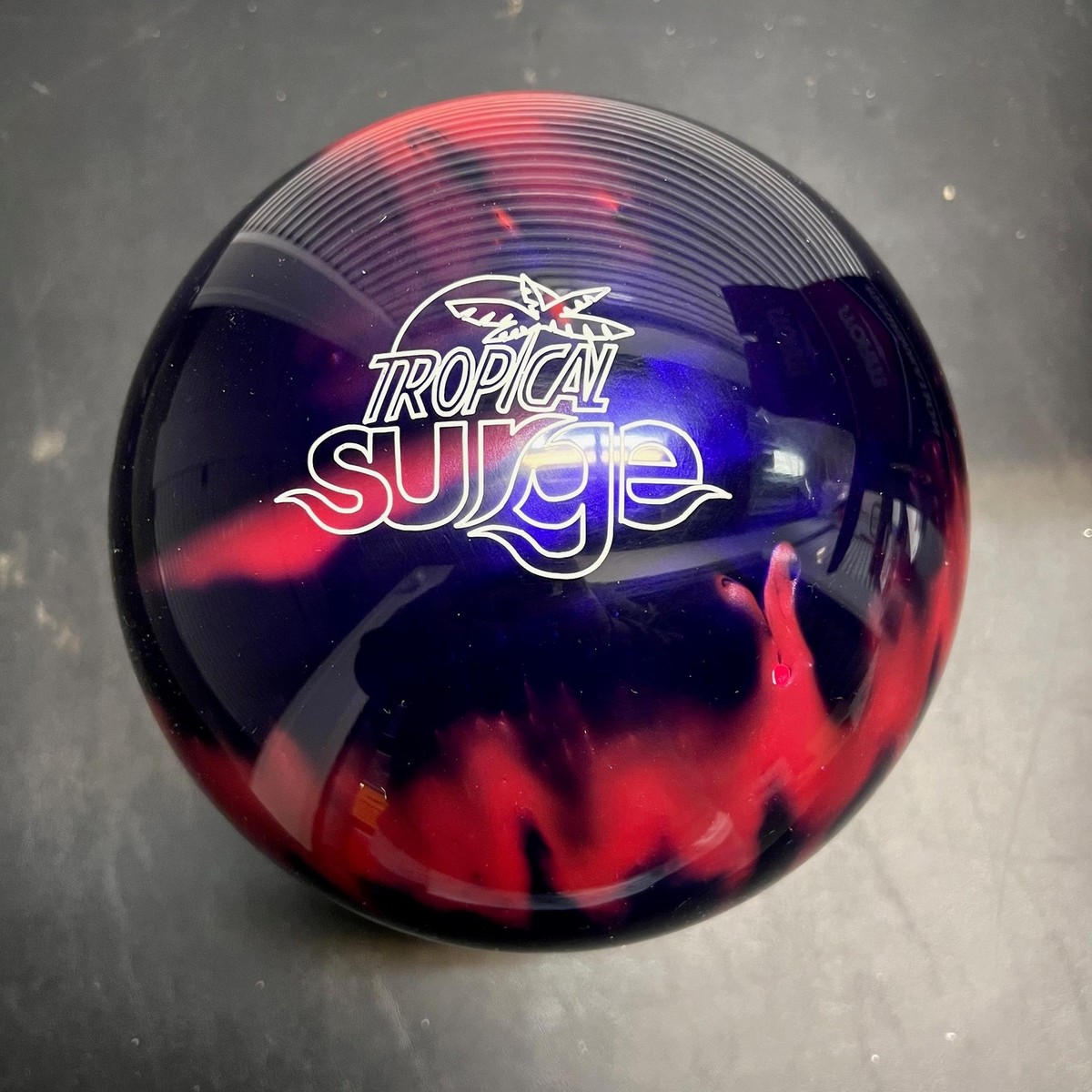 Storm Tropical Surge Pink/Purple 2nd 11 lbs Bowling Ball Und