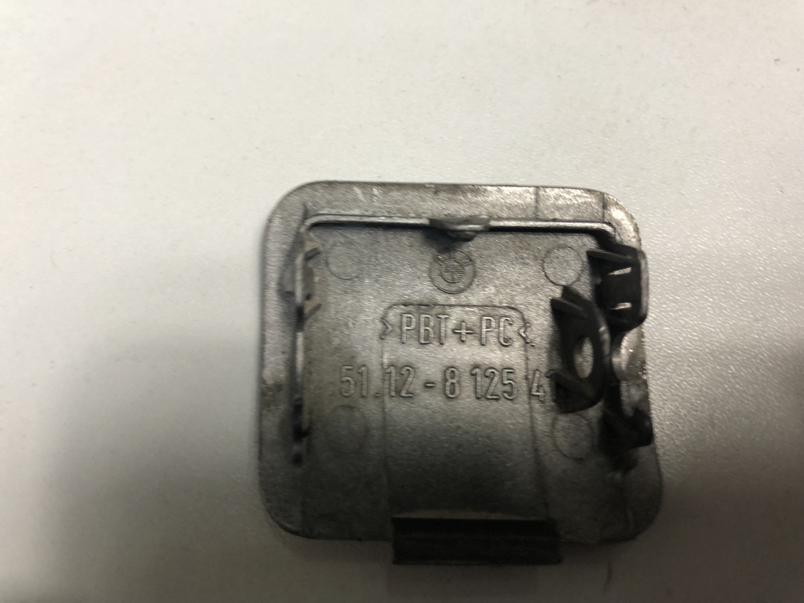 BMW 7 E38 Rear Bumper Tow Eye Cover 1999 812541 OEM eBay