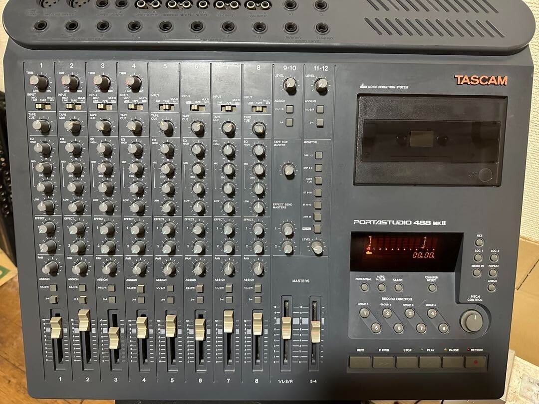 TASCAM 488mk2 Portastudio 8-Track Cassette Mixer MTR 488mkII TASCAM 488mk2 Portastudio 8-Track Cassette Mixer MTR 488mkII