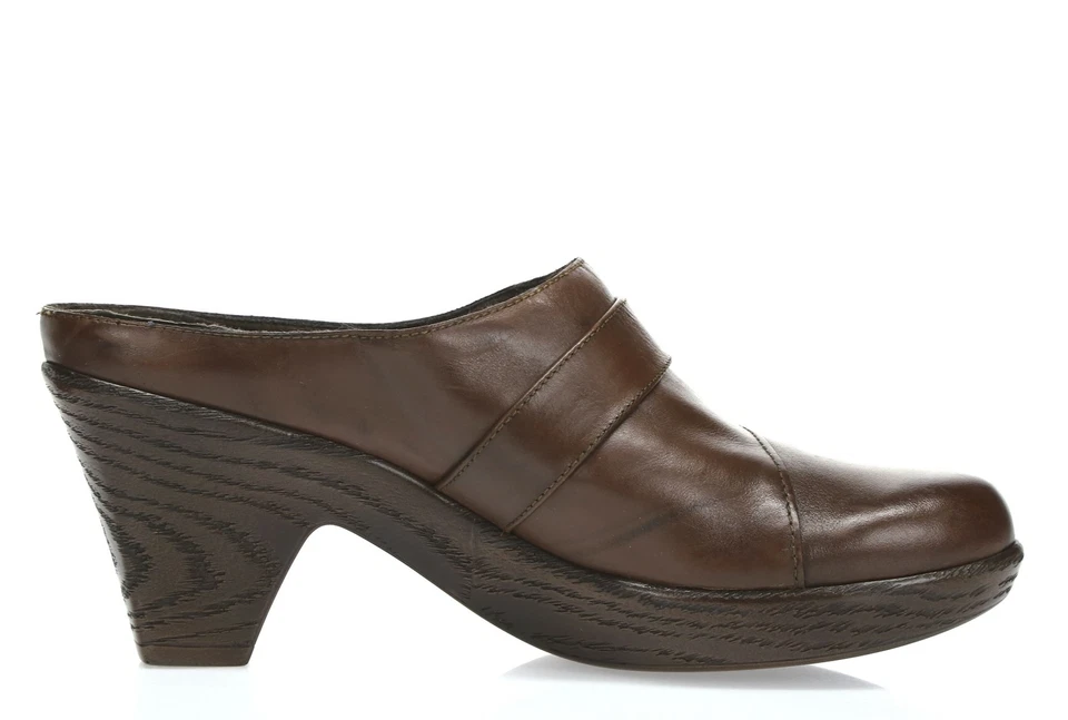 MUNRO AMERICAN Womens Brown Leather Buckle Slip On Heeled Mules Sandals Size 9 - Image 4 of 4