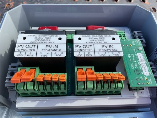 New Lot Of 2 Innovate Solar Rapid Shutdown AC-DC Converters 12-24VAC 18-40VDC - Picture 4 of 7
