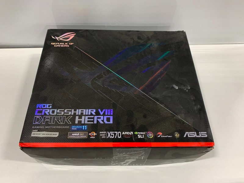 ASUS X570 ROG Crosshair VIII Dark Hero AM4 AMD ATX Motherboard