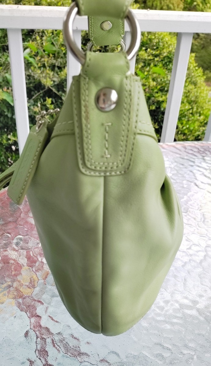 Coach MEDIUM F13730 Vintage Lime Green Soho Y2K Pleated Coach MEDIUM F13730 Vintage Lime Green Soho Y2K Pleated