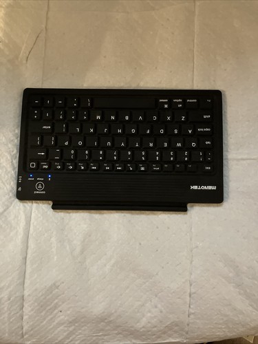 Mini Wireless Menotek Bluetooth Keyboard - Picture 3 of 7
