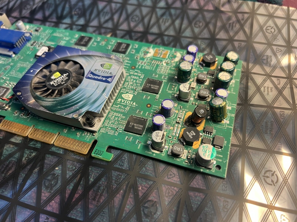 AS IS Nvidia P80 Quadro4 700 XGL AGP 4x DVI VGA GL TW-06F389-56182