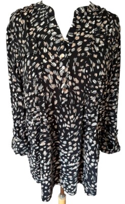 COCOMO Small Black Beige Tan 3/4 sleeve women's Pintuck Blouse Tunic shirt