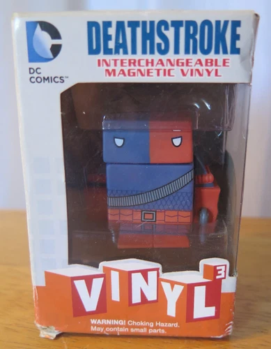 Funko Vinyl Cubed DC Comics Deathstroke Interchangeable Magnetic Figure