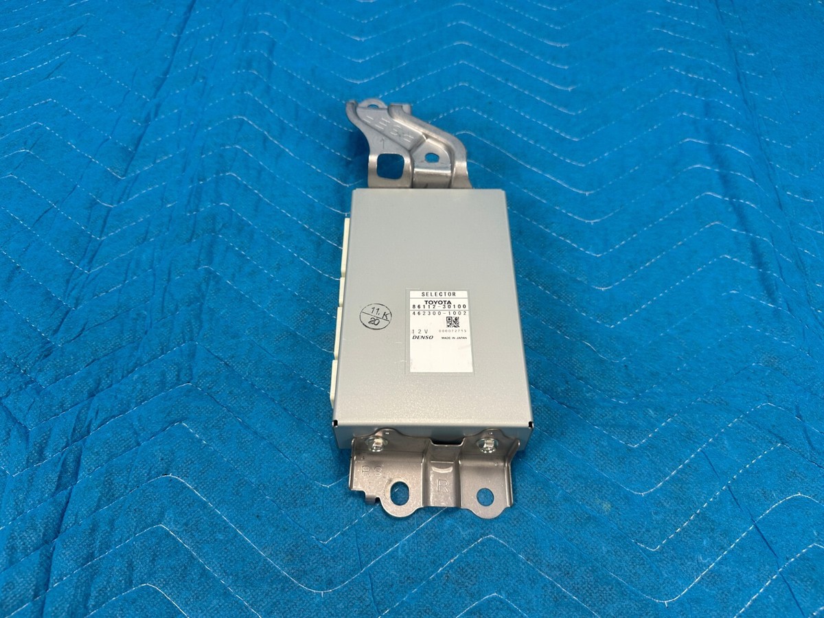 Lexus LX570 Multi Display Selector Back Up Camera Control Module