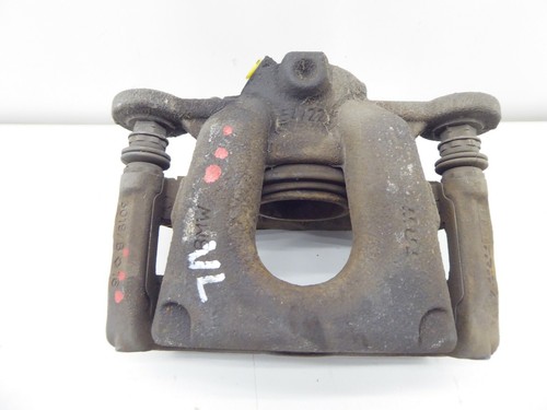 BMW 118d E87 Bj. 2011 Bremssattel vorne links (69)