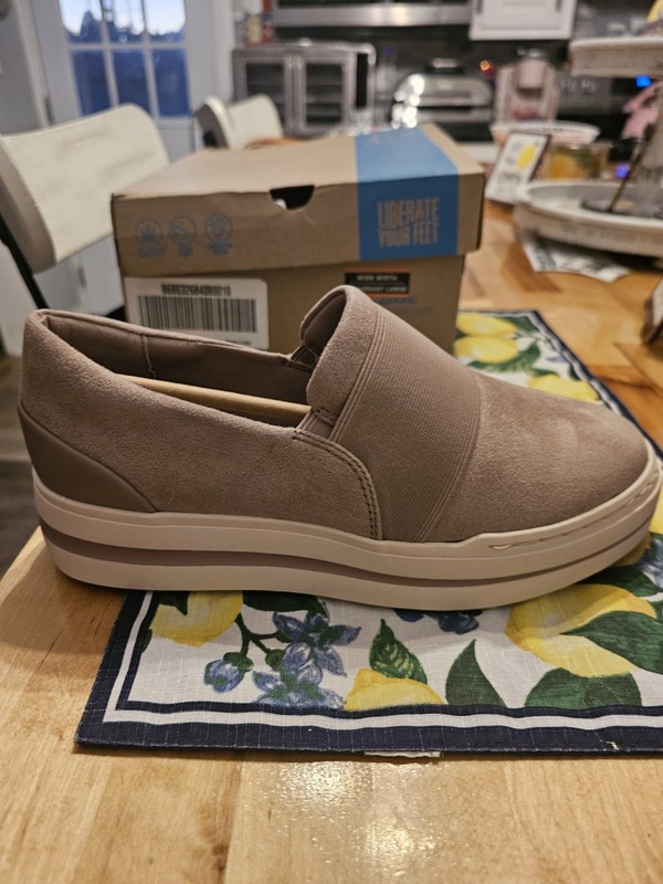 Clarks Cloud Steppers Audreigh Eve Mauve Women 8 NIB LQQK