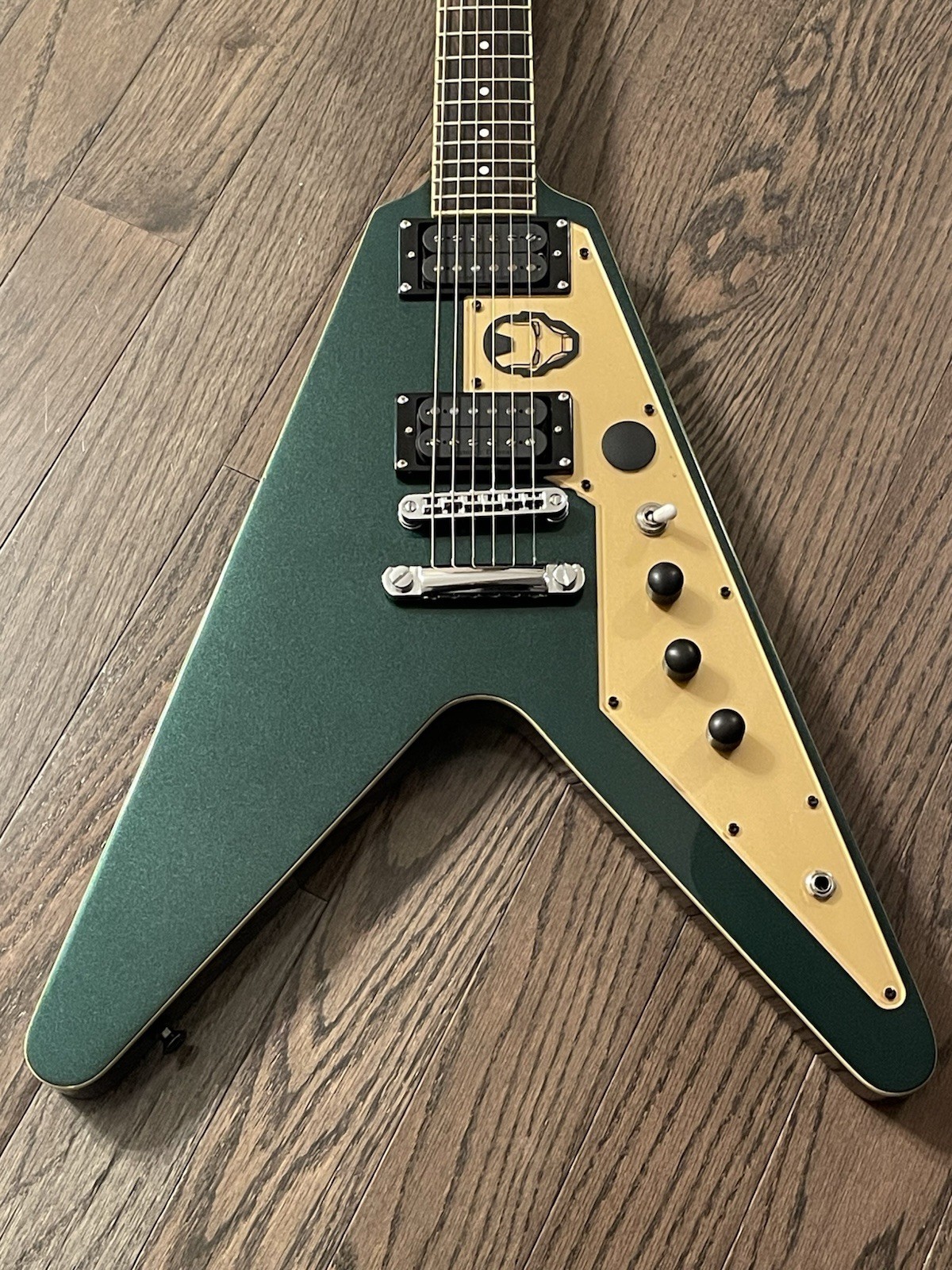 2017 PureSalem Bruiser Flying V Metallic Racing Green (Modded) Electric Guitar