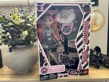 Monster High Boo-Riginal Creeproduction Rochelle Goyle Collector Doll Mattel.