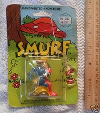 Figura Pitufo 1982 Wallace Berrie Schleich en paquete Cetro Corona Oro Rey