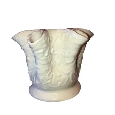 Vtg Westmoreland Raised Bramble Maple Leaf White Milk Thick Glass Bowl Vase Nice