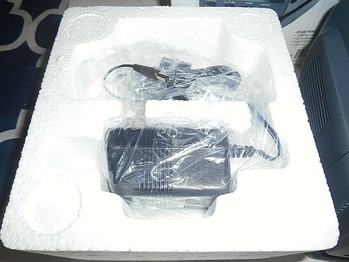 MEMOREX 5.5" BLACK & WHITE PORTABLE TELEVISION WITH AM/FM RADIO MT0500 - Picture 6 of 12