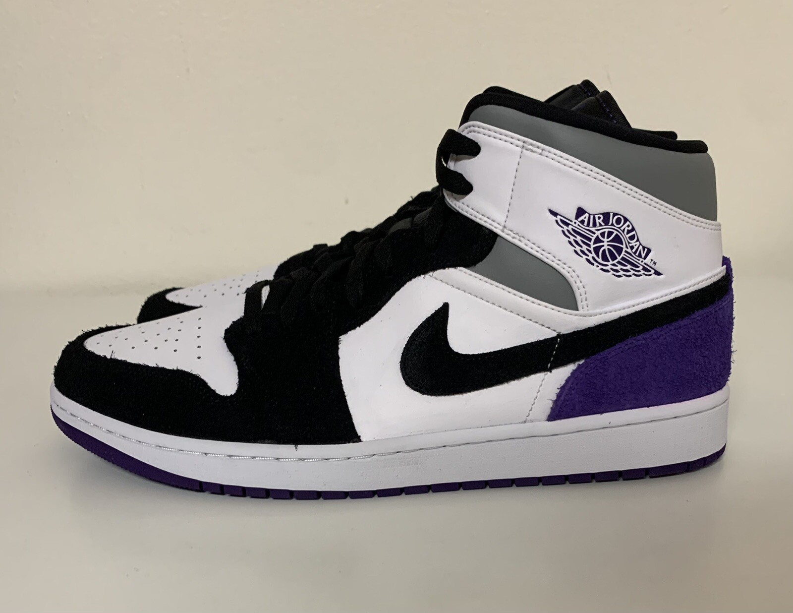 Nike Air Jordan 1 Mid SE Mens Sz 12.5 White Varsity Purple Black 852542-105  NEW! | eBay