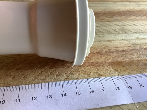 GENUINE TUPPERWARE WHITE SAL AND PEPPER SHAKERS 1970s RETRO KITCHENWARE - Picture 8 of 8