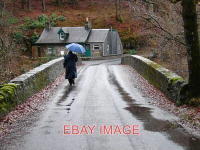PHOTO  RIVER GARRY NEAR KILLIECRANKIE RAINY DAY DREAM AWAY ENJOYING A WALK ACROS