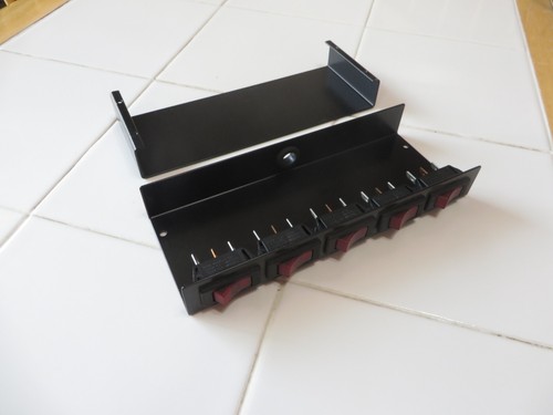 5 SWITCH CUSTOM MADE SWITCH BOX. BRAND NEW. - Foto 6 di 6