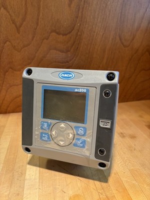 New Open Box   HACH SC200    LXV404.99.00552 CONTROLLER  100-240VAC  4-20mA 