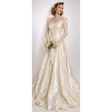 1940s VTG Hess Brothers Skinner Satin Wedding Gown Ivory Lace Cathedral Train XS