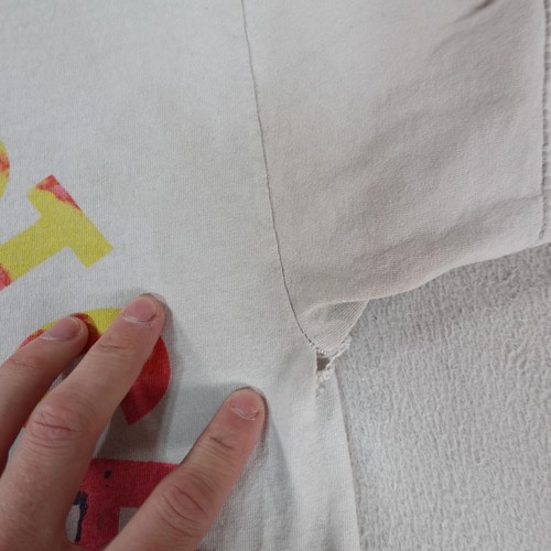 Vintage Red Hot Chili Peppers Shirt Mens M White Band Graphic Distressed 90s, $28.95 - Photo 3