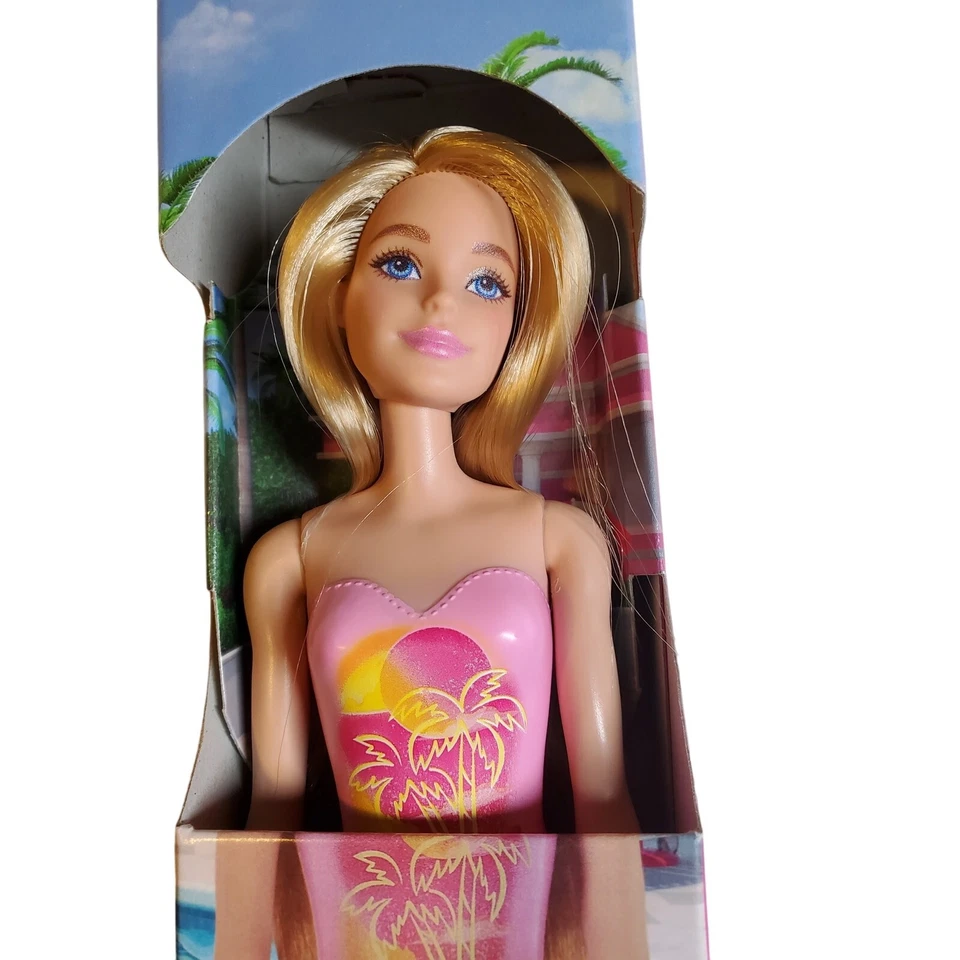 Barbie - Traje de baño HXX48 Foto 2 de 3