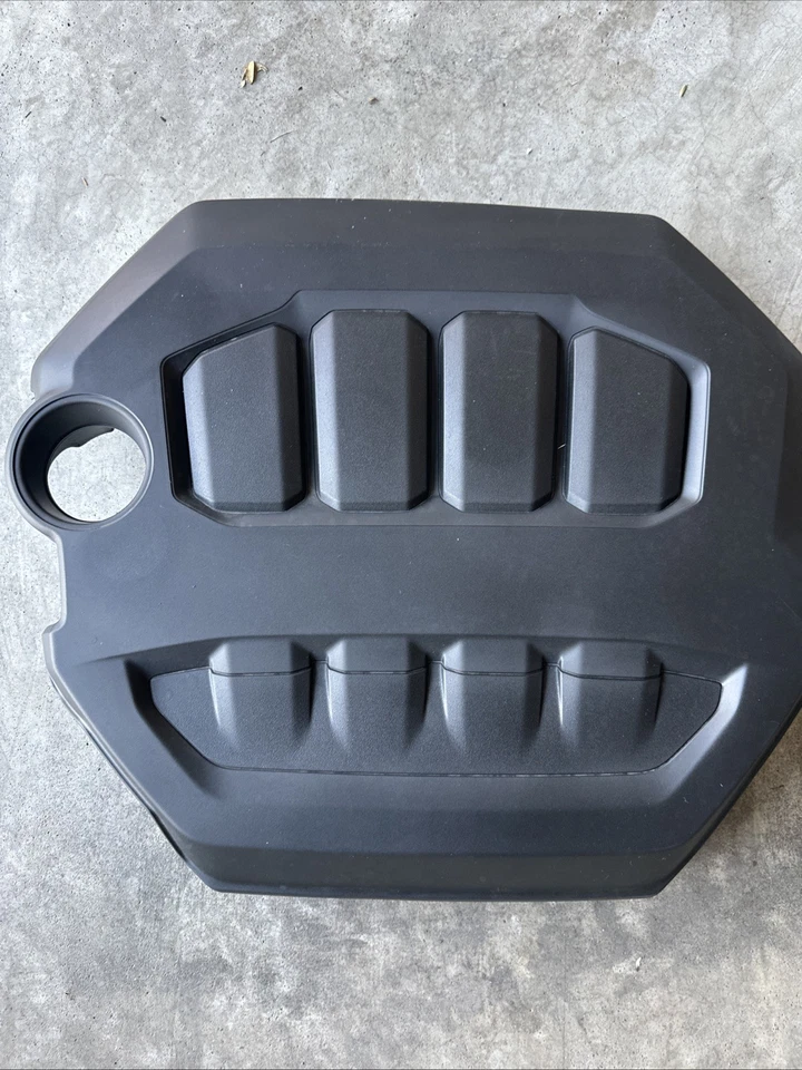 CUBIERTA MOTOR VOLKSWAGEN ATLAS GOLF R GTI OEM 2022 2023 2024 2025 Foto 4 de 4