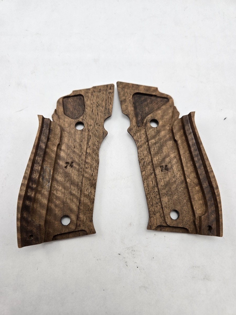Factory Sig Sauer P226 Sao X5 Deluxe Walnut Wood Grips Single
