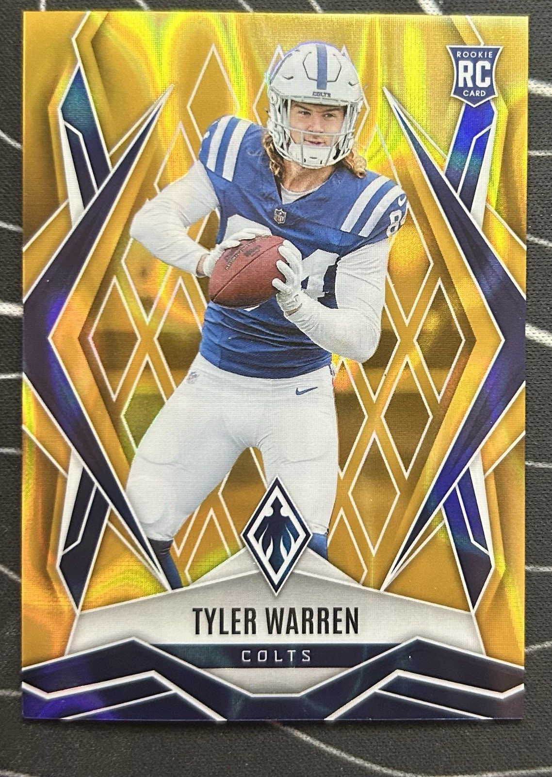 2025 Panini Phoenix - Tyler Warren #185 Gold /10 (RC)