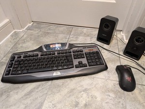 Gaming PC Set Up Bundle Logitech G15 Tastatur & Lautsprecher Razer Deathadder Maus