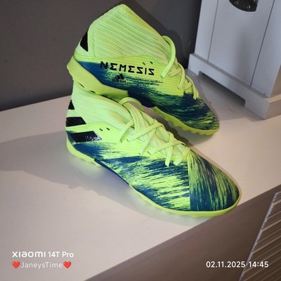 Adidas Nemeziz Turnschuhe Gr. 37 1/2 UK 4 Sportschuhe *NEU*