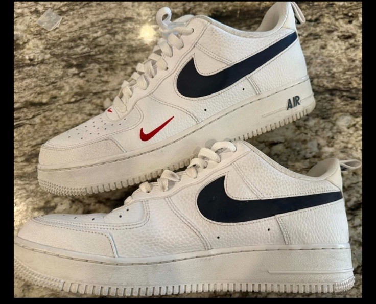 Nike Air Force 1 '07 Patriots custom Mens Size 11 Sneakers DJ6887-100