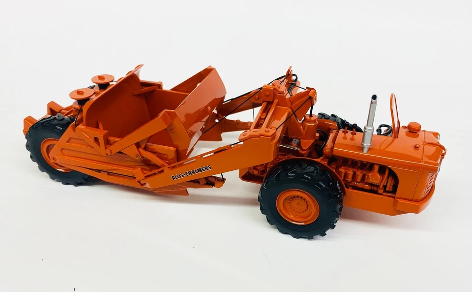Allis Chalmers TS-300 Motor Scraper 1:50 Scale - Image 2 of 4