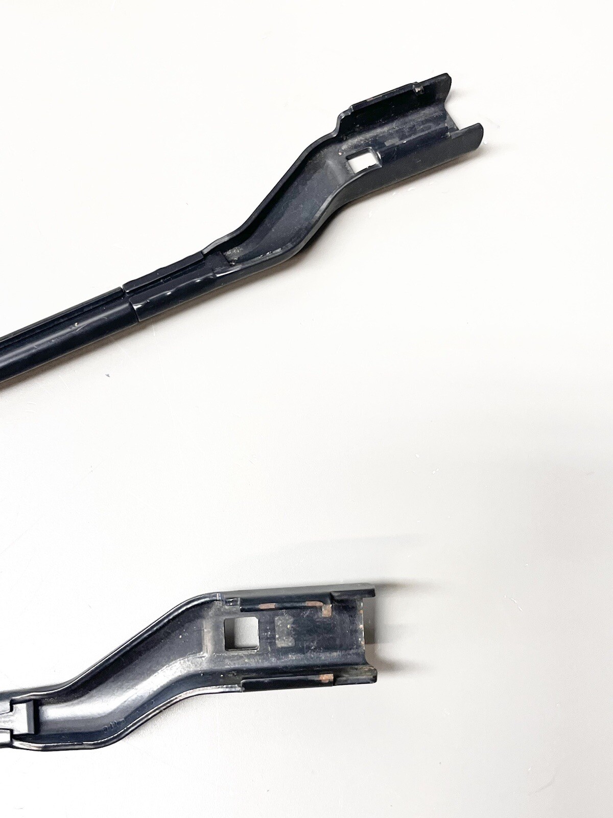 ⭐️2014-2020 MASERATI QUATTROPORTE M156 FRONT WINDSHIELD WIPER ARM SET 670001642