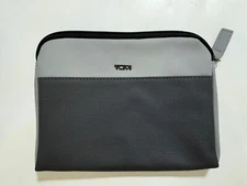 Tumi For Delta Air Lines Toiletry Makeup Amenity Travel Kit Gray Nylon Bag Zip