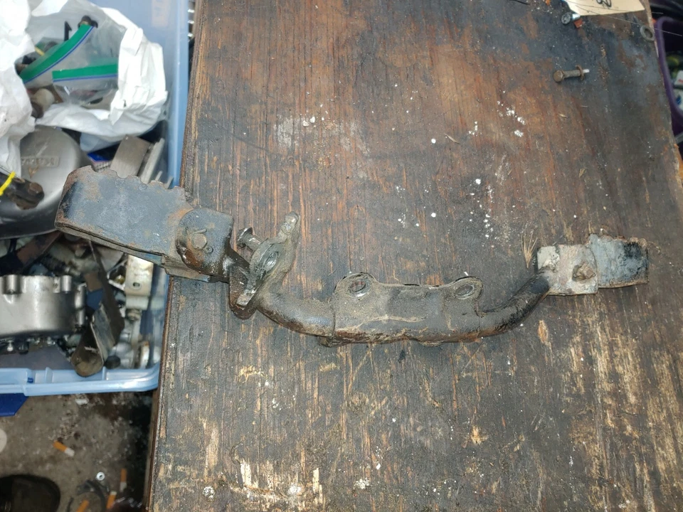 Kawasaki KD100M 1979 estriberas de conductor Foto 2 de 2