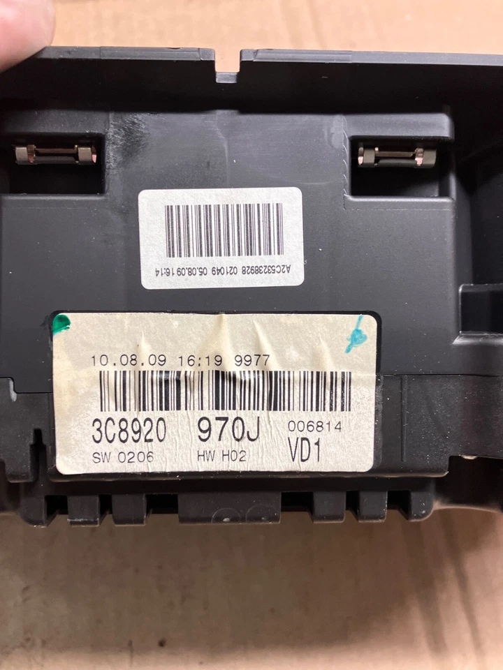 VOLKSWAGEN CC 2009-2012 CUADRO DE INSTRUMENTOS VELOCÍMETRO 3C8920970J Foto 4 de 4