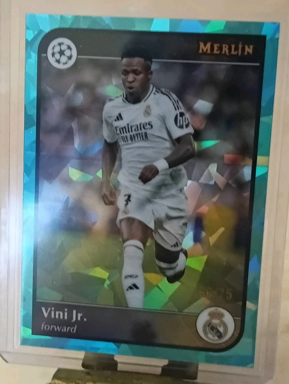 2024-25 Topps Merlin UCC Soccer Vinicius Jr Aqua Atomic Refractor 66/75 #77 view 3