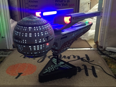 STAR TREK MEDICAL SHIP OF DR CRUSHER 350 SCALE LIGHTS ETC TO CLEAR NEW 250