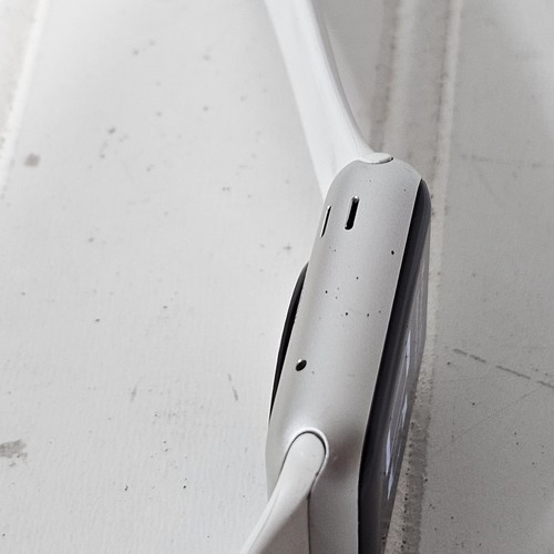 A1553 Apple Watch Sport Series 7000 38mm Silver Aluminum White Band 1st Gen - Photo 11 sur 12