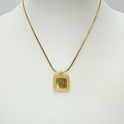 GIVENCHY 4G Logo Vintage Halskette Quadrat Goldfarben Anhänger Damen Accessoire